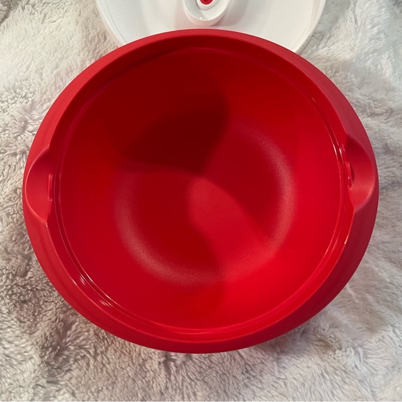 ✨🆕♦️🫓TUPPERWARE TORTILLA KEEPER🫓♦️ - Picture 7 of 10
